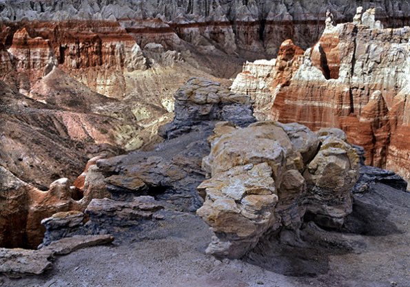 coal-mine-canyon-1